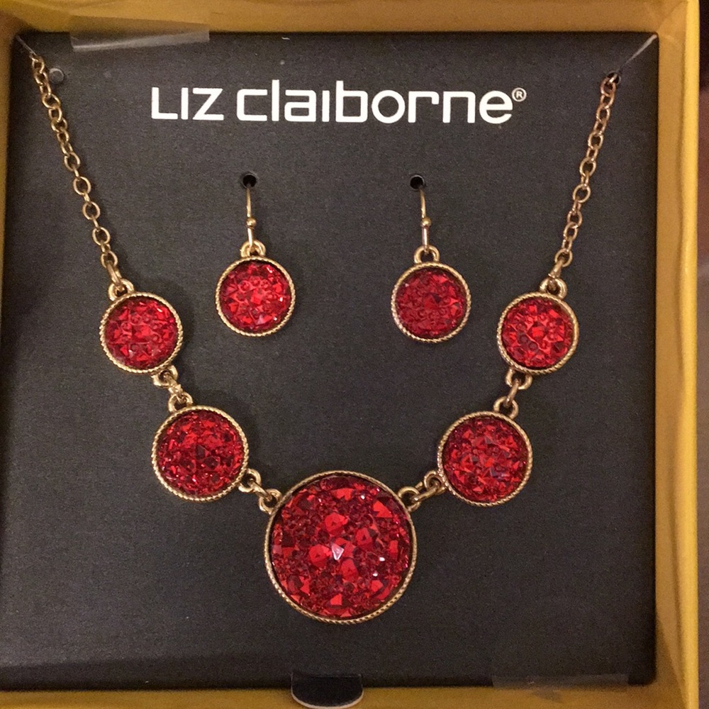 NWOT Liz Claiborne earring and necklace set